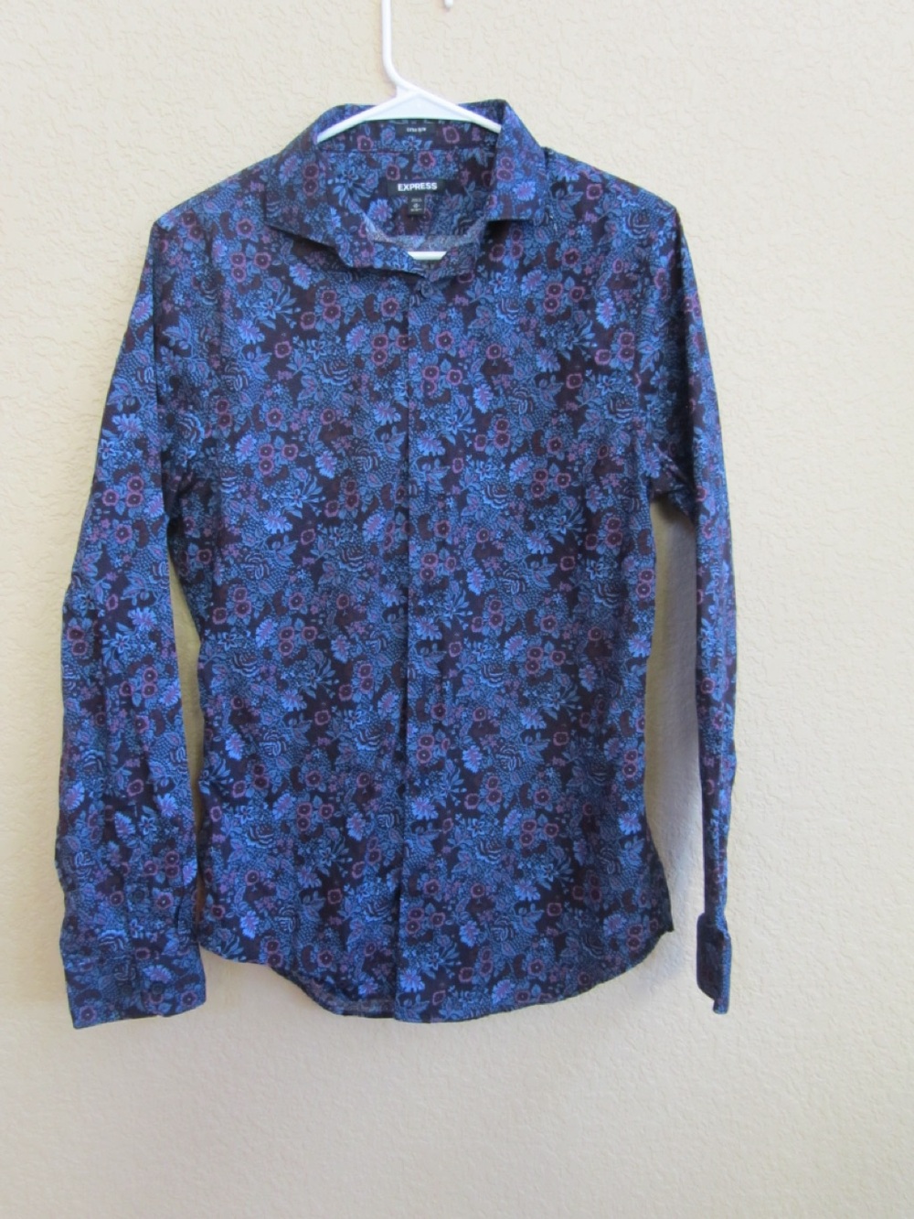 Express Men's Dark Blue Floral Print Button-Down Shirt